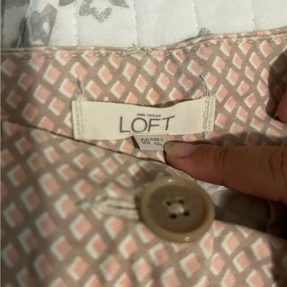 Pink lowrise shorts - Picture 2 of 4